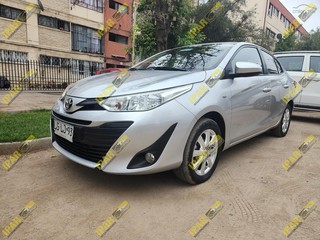 Manilla Puerta Interior Delantera Izquierda** TOYOTA YARIS 1.5 2NR DOHC 16 VALV 4X2 2017 2018 2019 2020